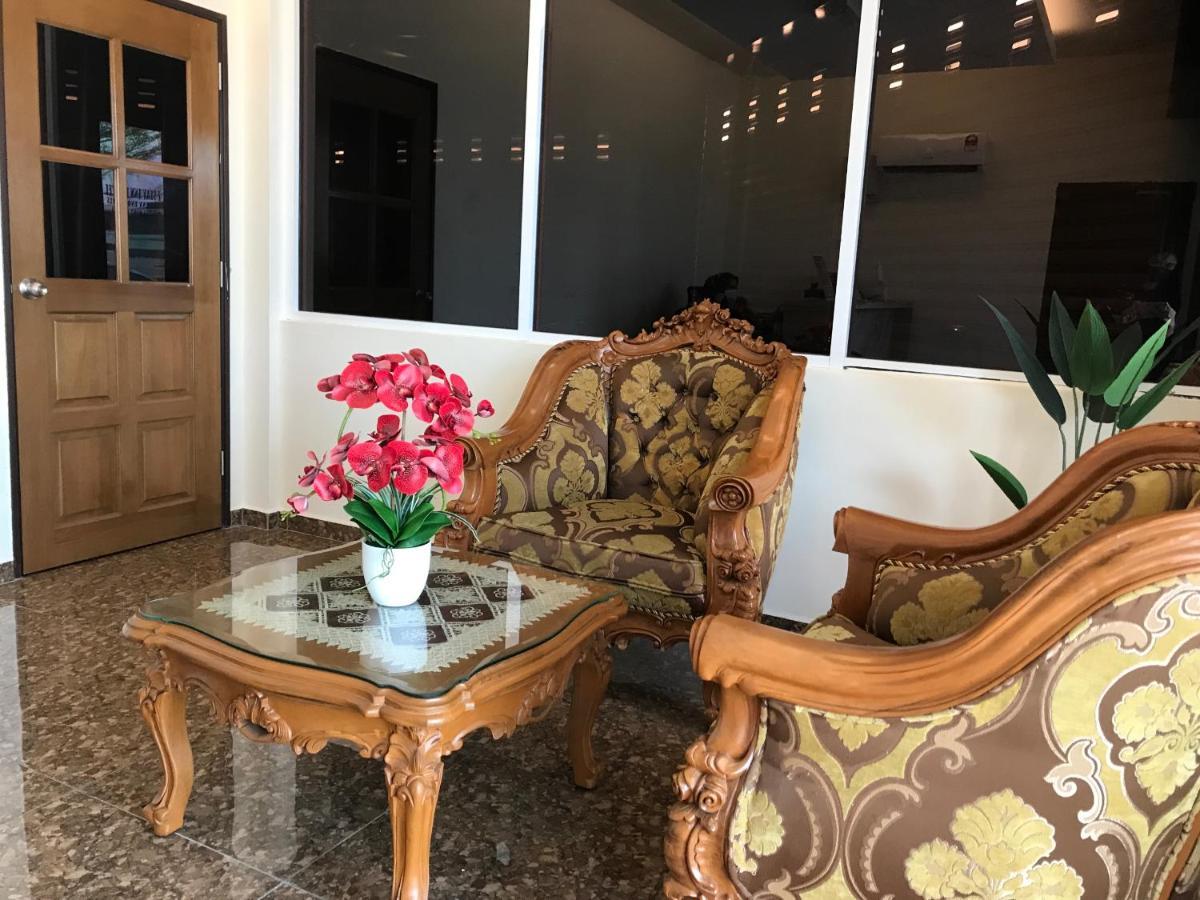 Oyo 90506 Z Stay Inn Hotel Simpang Renggam ภายนอก รูปภาพ
