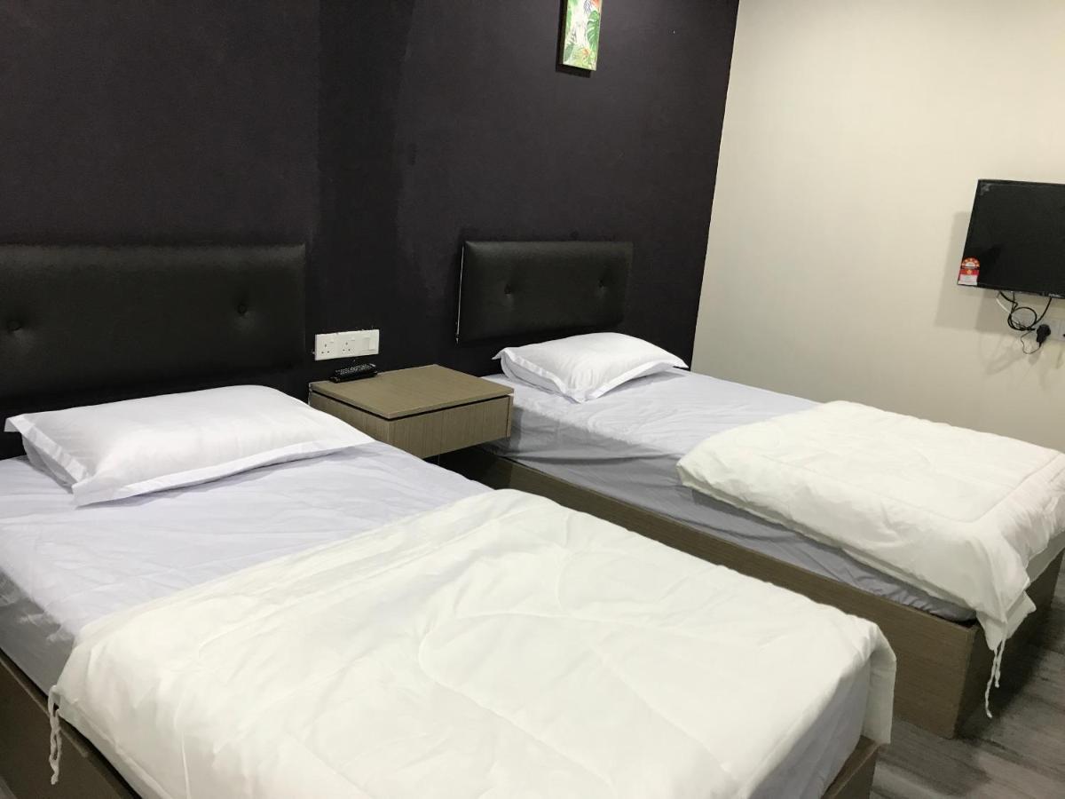 Oyo 90506 Z Stay Inn Hotel Simpang Renggam ภายนอก รูปภาพ